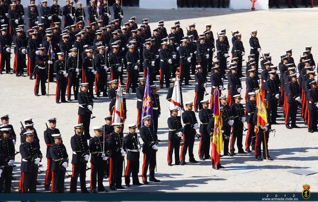 Parada Militar en el Tercio Armada de San Fernando